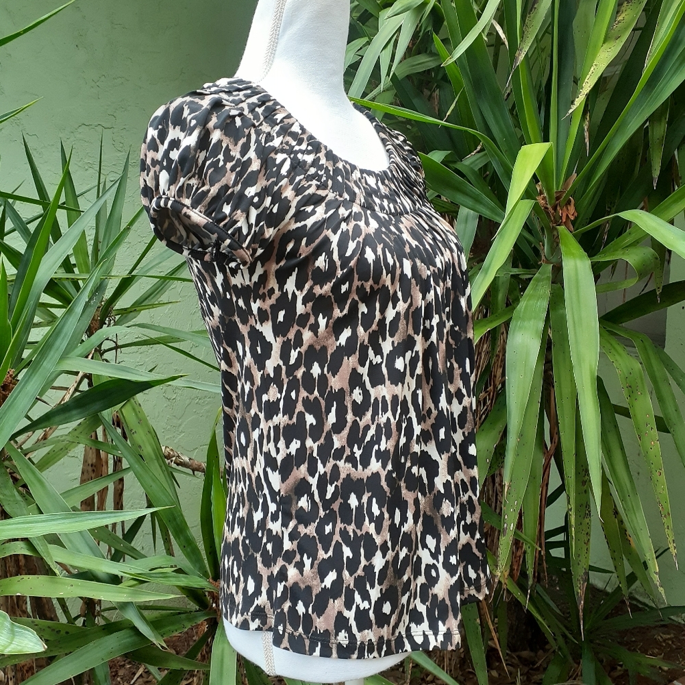 Leopard Top - Picture 2 of 5